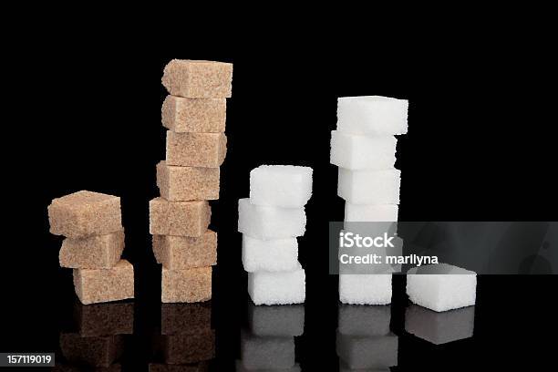 브라운 화이트 설탕 각설탕에 대한 스톡 사진 및 기타 이미지 - 각설탕, 검은색, 달콤한 음식