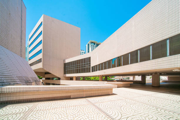 town squre in kowloon, hong kong - office park contemporary construction architecture imagens e fotografias de stock