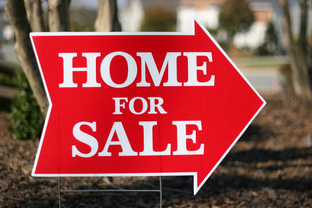 istock Home For Sale Arrow Sign 157162787