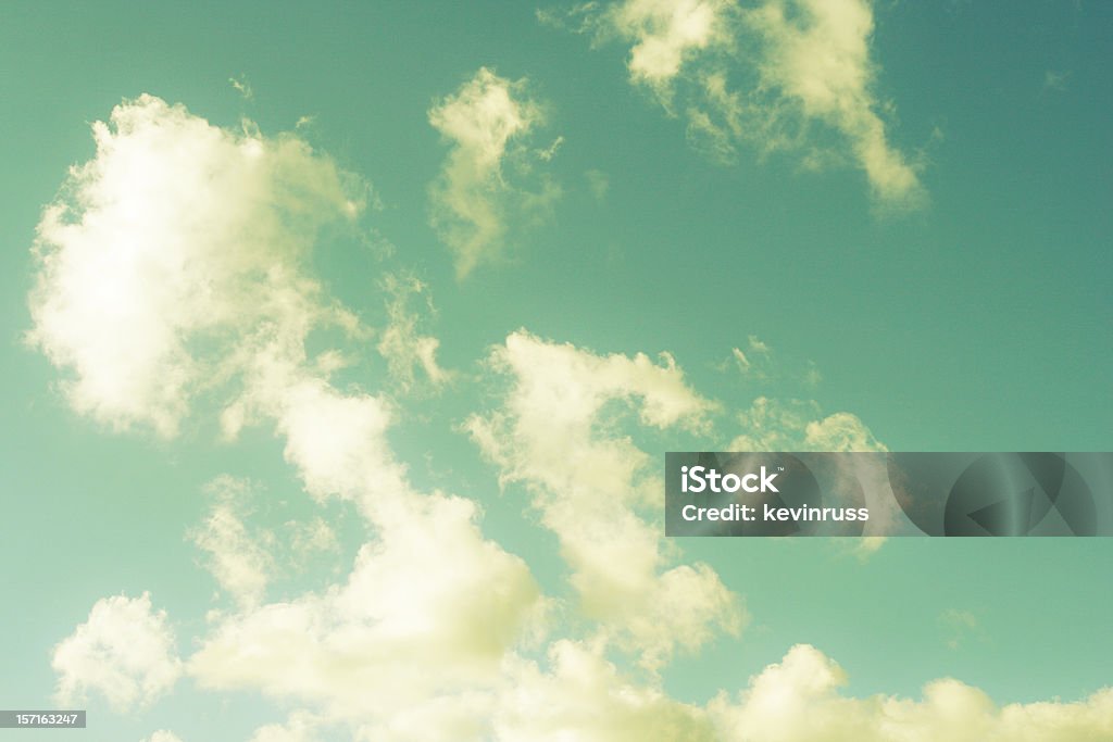 Agrupamento de nuvens - Foto de stock de Amarelo royalty-free