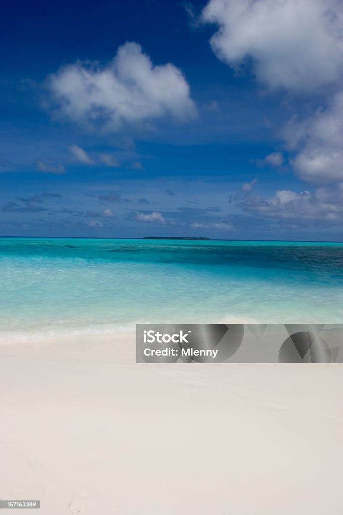 Sol playa paraíso - Foto de stock de Agua libre de derechos