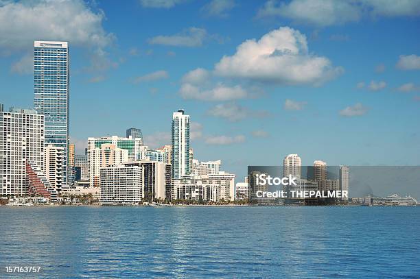 Foto de Brickel De Biscayne e mais fotos de stock de Miami - Miami, Apartamento, Arranha-céu