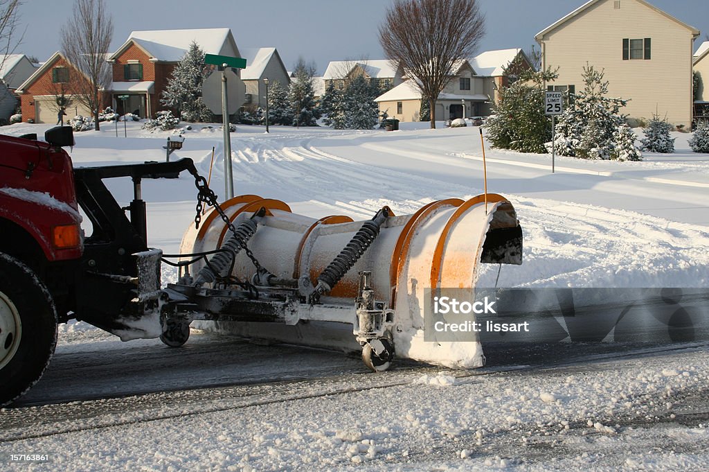 Removedor de Neve pronta para o arado Street - Foto de stock de Removedor de Neve - Snow Mobile royalty-free