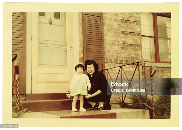 Asiatische Mutter Und Tochter Stockfoto und mehr Bilder von Familie - Familie, Retrostil, Fotografie