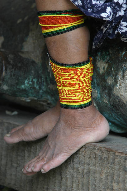 istock Kuna Leg Bracelet 157168125
