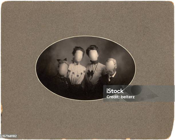 Foto de Vintage Retrato De Grupo e mais fotos de stock de Família - Família, Fotografia - Arte e artesanato, Fotografia - Imagem