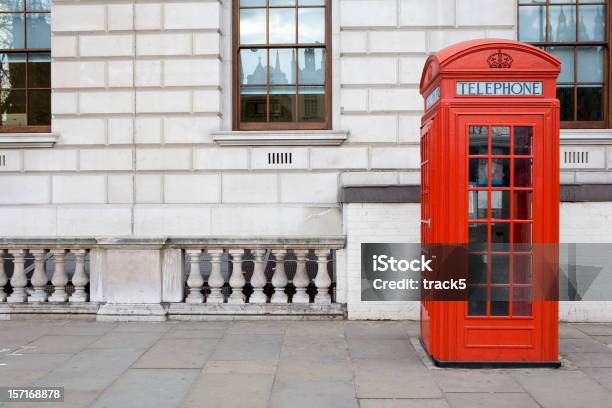 Caixa De Telefone Britânico - Fotografias de stock e mais imagens de Cabina de Telefone Público - Cabina de Telefone Público, Londres - Inglaterra, Rua