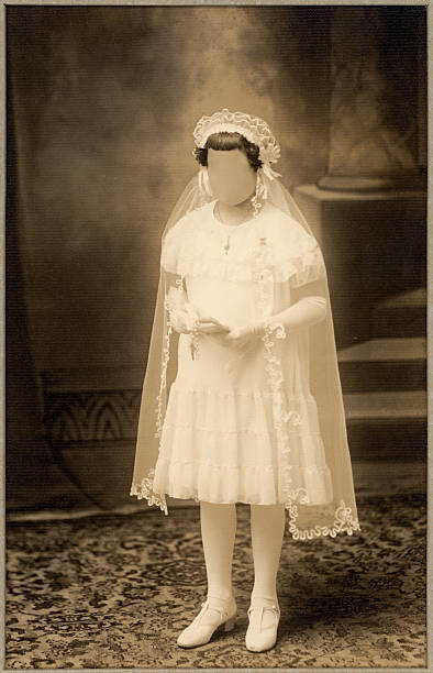 istock vintage girl 157169011