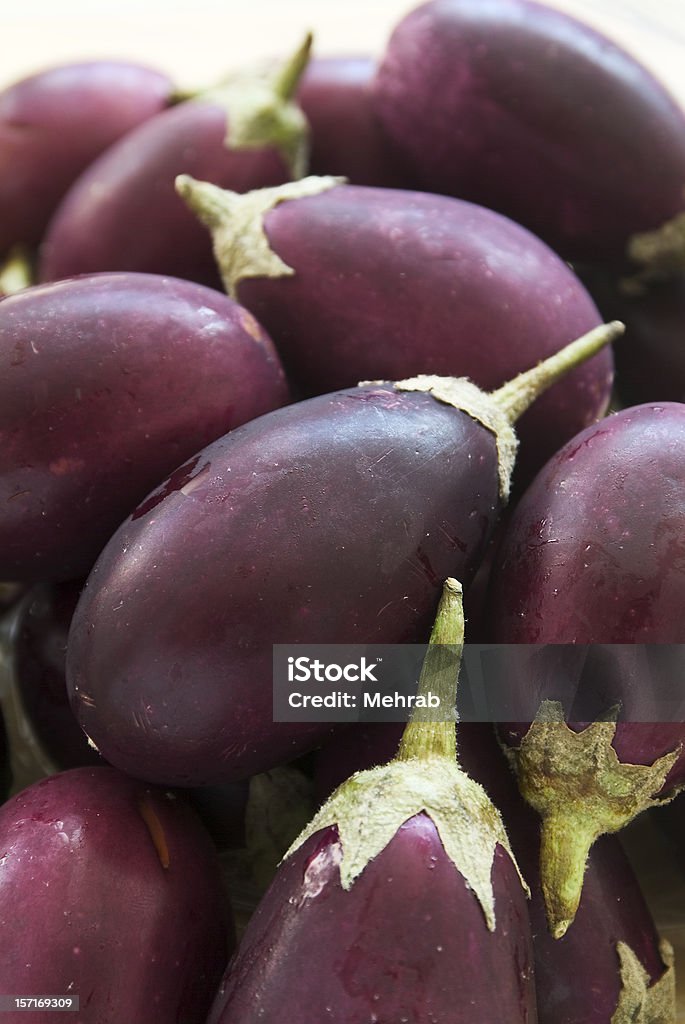 eggplants.2 - Zbiór zdjęć royalty-free (Bakłażan)