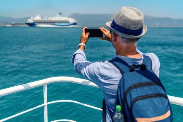 istock A tourist on a ferry 1571766981