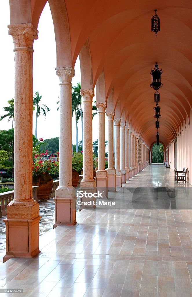Colonnes de musée Ringling Corridor - Photo de Sarasota libre de droits