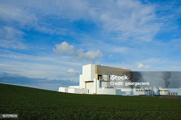 Foto de Moderno Energia Nuclear Series e mais fotos de stock de Distante - Distante, Exterior de Prédio, Fábrica