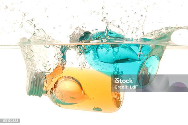 Sapone Splash - Fotografie stock e altre immagini di Sapone - Sapone, Acqua, Bottiglia