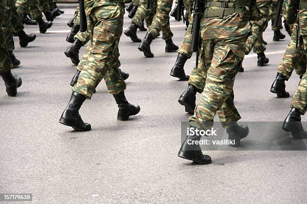 Militär Stiefel Stockfoto und mehr Bilder von Marschieren - Marschieren, Militär, Militärische Einsatzkräfte
