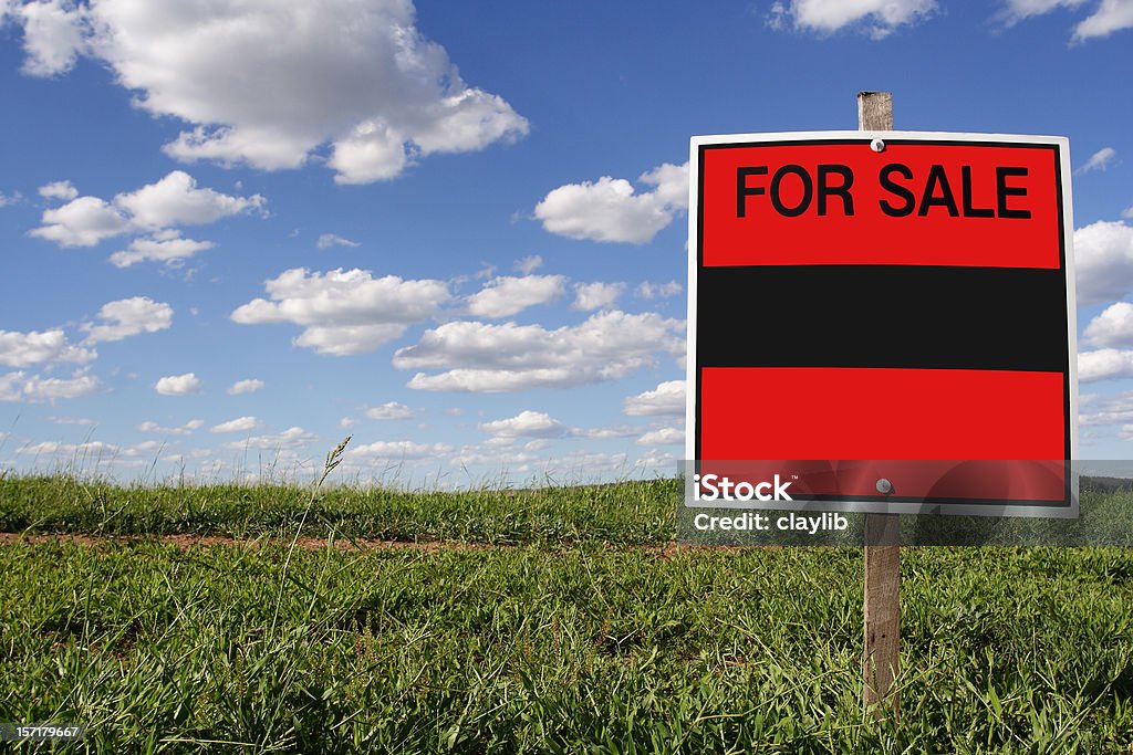 Продажи пустой недвижимости знак, - Стоковые фото Строительная отрасль роялти-фри