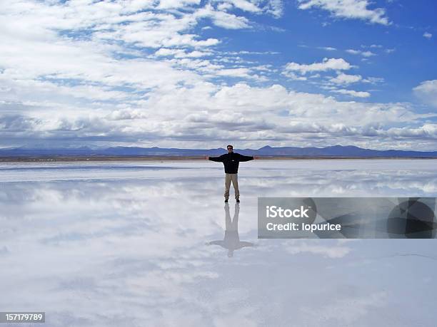 Photo libre de droit de Accès Gratuit banque d'images et plus d'images libres de droit de Reflet - Reflet, Salar de Uyuni, Adulte