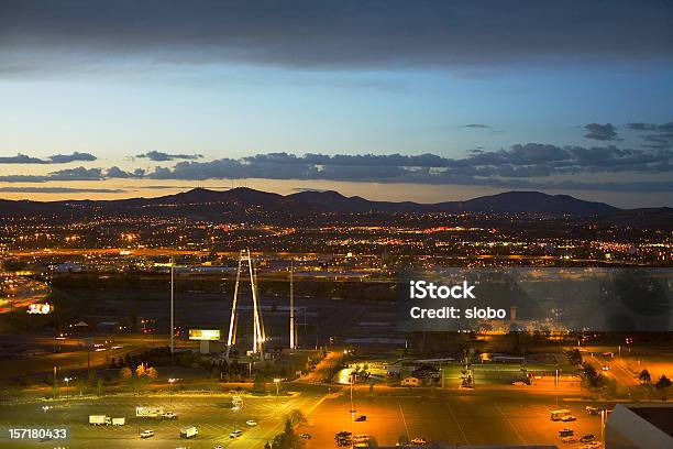 Reno Nevada Bei Nacht Stockfoto und mehr Bilder von Auto - Auto, In der Luft schwebend, Nacht