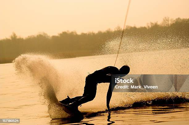 Słońca Wakeboarding - zdjęcia stockowe i więcej obrazów Wakeboarding - Wakeboarding, Narciarstwo wodne, Sylwetka