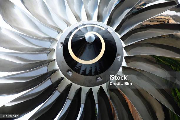 Foto de Turbina De Jato e mais fotos de stock de Indústria aeroespacial - Indústria aeroespacial, Motor de Jato, Tropas