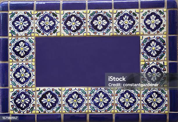Vuoto Segno Di Piastrelle In Ceramica Blu Sudoccidentale - Fotografie stock e altre immagini di Cultura messicana