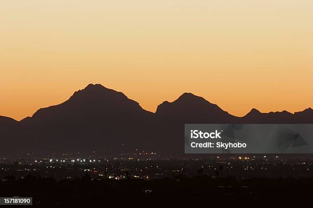 ツーソンの日没 - アリゾナ州のストックフォトや画像を多数ご用意 - アリゾナ州, 暗い, 砂漠