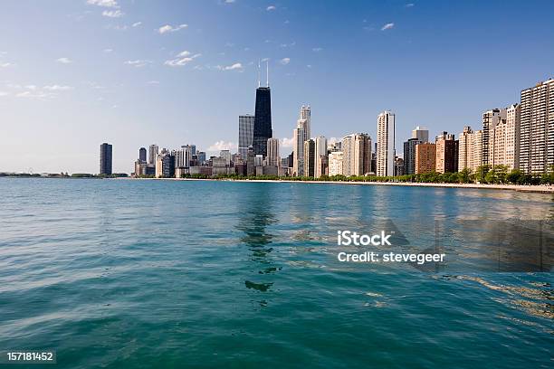 Photo libre de droit de Vue Panoramique De Chicago Depuis Le Lac banque d'images et plus d'images libres de droit de Chicago - Illinois - Chicago - Illinois, Lac Michigan, Amérique du Nord