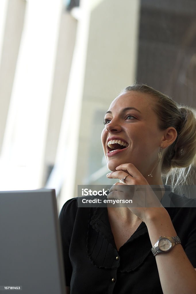 Feliz Mulher de negócios - Foto de stock de A caminho royalty-free