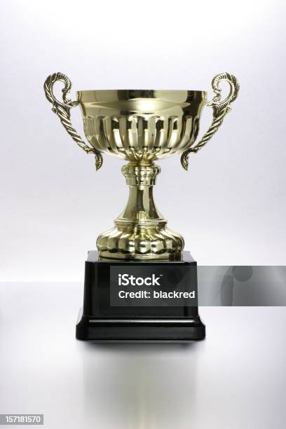 Trofeo Foto de stock y más banco de imágenes de Trofeo - Trofeo, Anticuado, Recortable