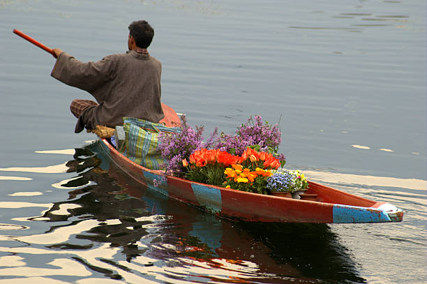 Selling Flowers  jammu and kashmir photos stock pictures, royalty-free photos & images