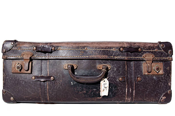istock grungy retro suitcase, isolated 157181881