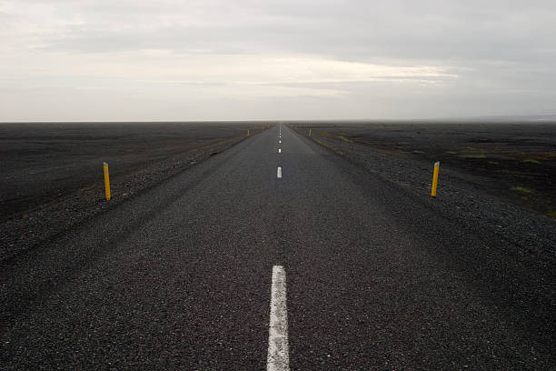 utter emptiness - skaftafell national park 個照片及圖片檔