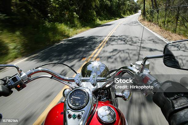 Cruiser 오토바이 한 영업중 Road 오토바이에 대한 스톡 사진 및 기타 이미지 - 오토바이, 핸들바, 빨강