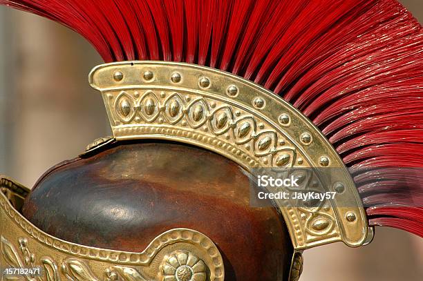 Roman 헬멧 로마 양식에 대한 스톡 사진 및 기타 이미지 - 로마 양식, 금색, 빨강