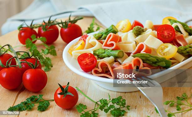 Foto de Jantar Romântico e mais fotos de stock de Almoço - Almoço, Amarelo, Aspargo