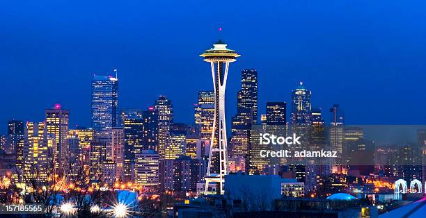 Сиэтл Skyline — стоковые фотографии и другие картинки Сиэтл - Сиэтл, Линия горизонта, Ночь