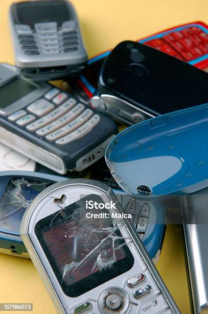 旧廃棄携帯電話 - ゴミのストックフォトや画像を多数ご用意 - ゴミ, 電話機, 携帯電話