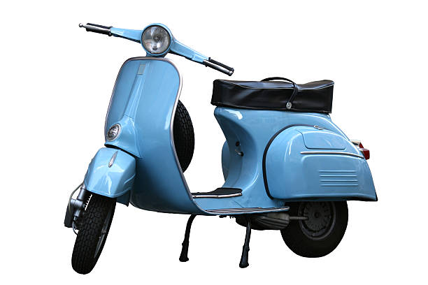 scooter vintage de italia en roma, italia - ciclomotor vehículo de motor fotos fotografías e imágenes de stock