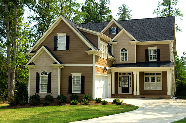 istock Beautiful Suburban Home 157186348