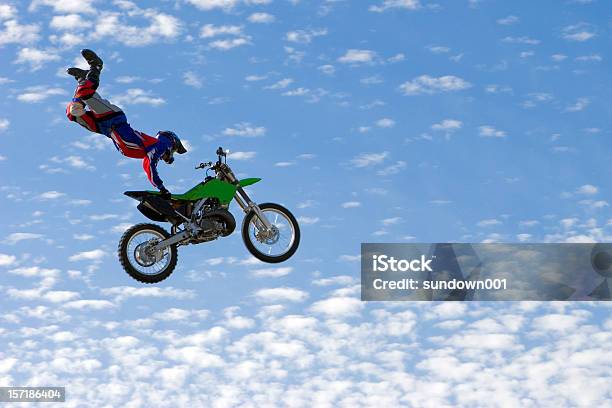Foto de Fmx Rider e mais fotos de stock de Motocross - Motocross, Motocicleta, Ciclo - Veículo