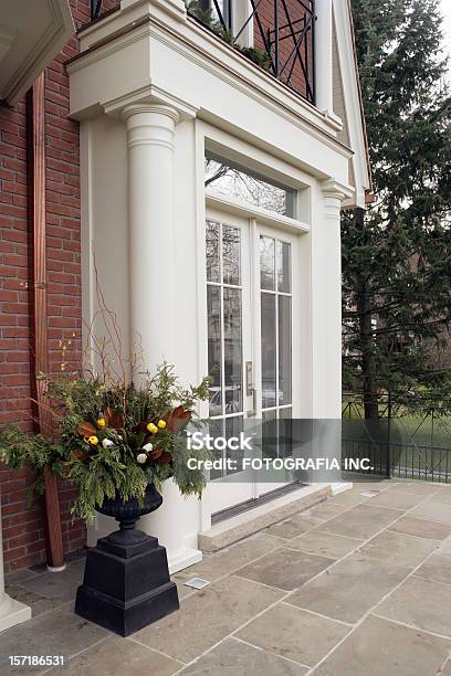 Porta De Francês - Fotografias de stock e mais imagens de Ao Ar Livre - Ao Ar Livre, Edifício residencial, Exterior de edifício