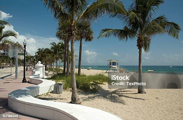 Praia De Fort Lauderdale - Fotografias de stock e mais imagens de Ao Ar Livre - Ao Ar Livre, Areia, Azul