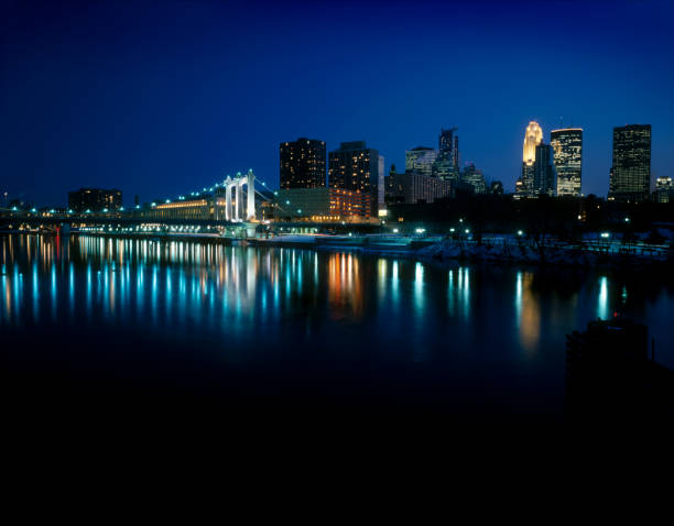 istock Minneapolis, on the Mississippi River 157186713