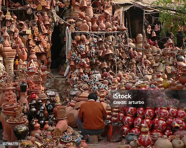 Ceramica Acquisto E Stock - Fotografie stock e altre immagini di India - India, Affollato, Caos
