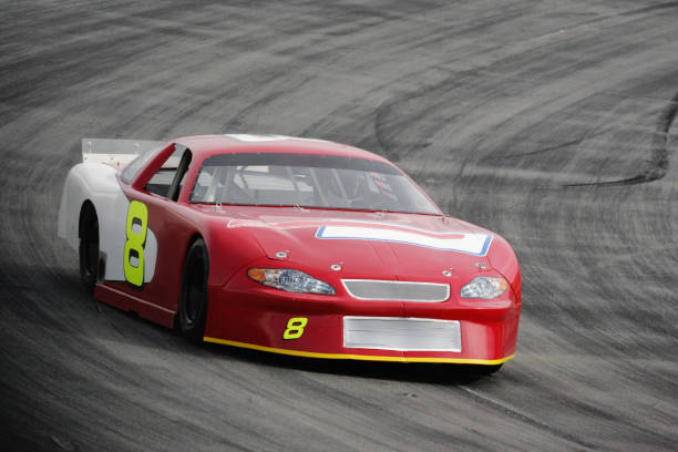 carro de corrida vermelho-esportes automotivos - stock car fotos - fotografias e filmes do acervo