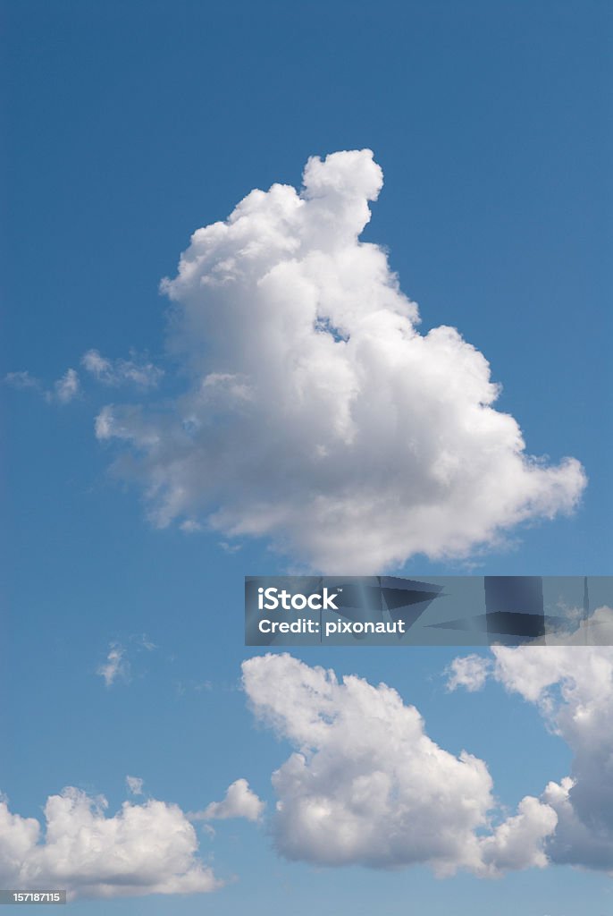 Fonds de nuage - Photo de Blanc libre de droits
