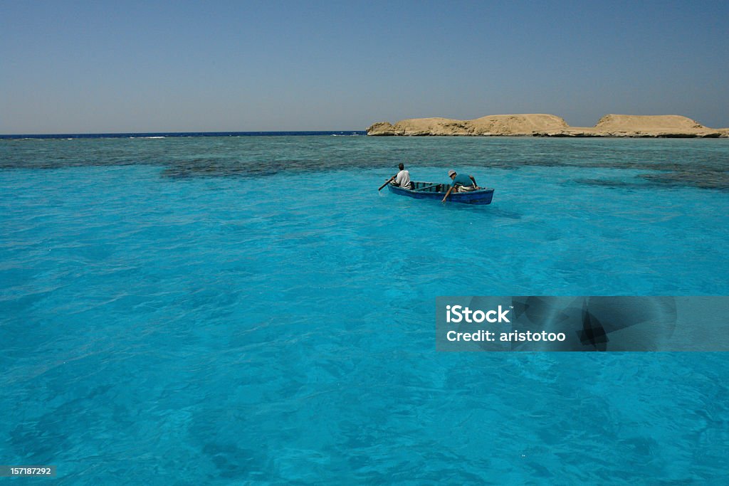 Традиционной рыбацкой лодке рядом Giftun, Красное море, Хургада, Египет - Стоковые фото Красное море роялти-фри