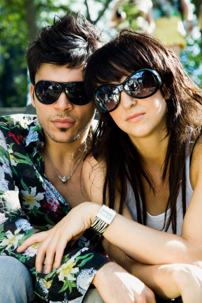 istock couple summer the city 157187304