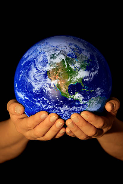 istock Earth in my hands - America 157187330