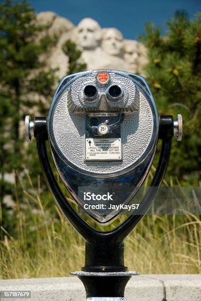 Widok Na Mount Rushmore - zdjęcia stockowe i więcej obrazów Odległy - Odległy, Pomnik narodowy Mount Rushmore, Lornetka