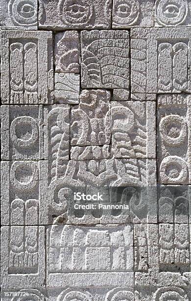 Motivo De Teotihuacán 2 Foto de stock y más banco de imágenes de Azteca - Azteca, Arte, Mural